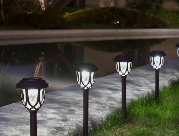 Exploring Solar Pathway Lights: Designs, Installation, and Maintenance